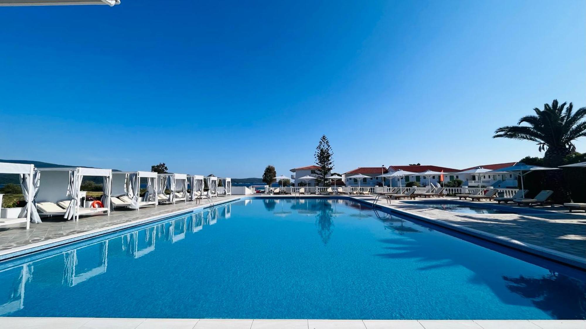 סאמוס Sirenes Beach Resort מראה חיצוני תמונה
