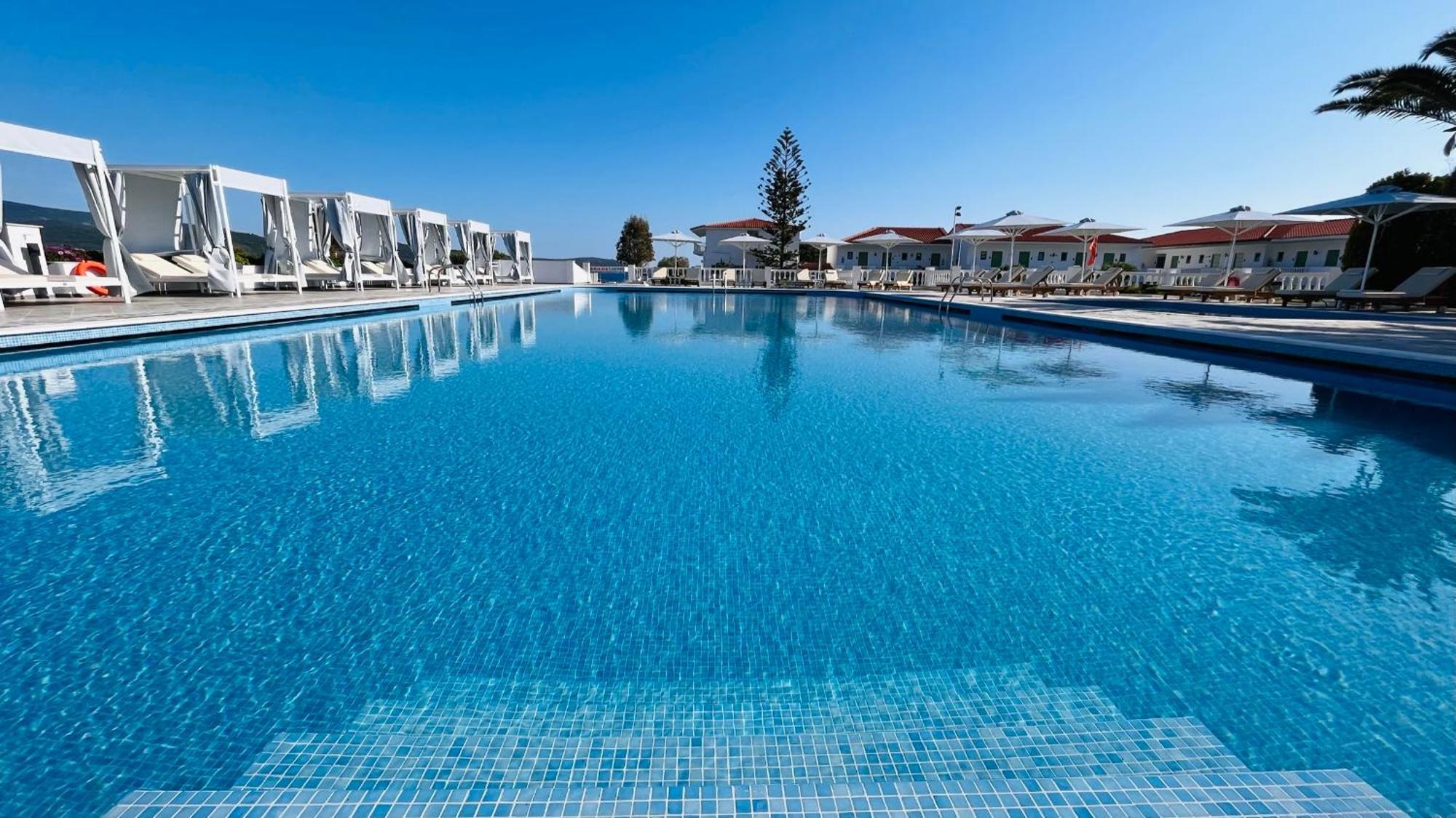 סאמוס Sirenes Beach Resort מראה חיצוני תמונה